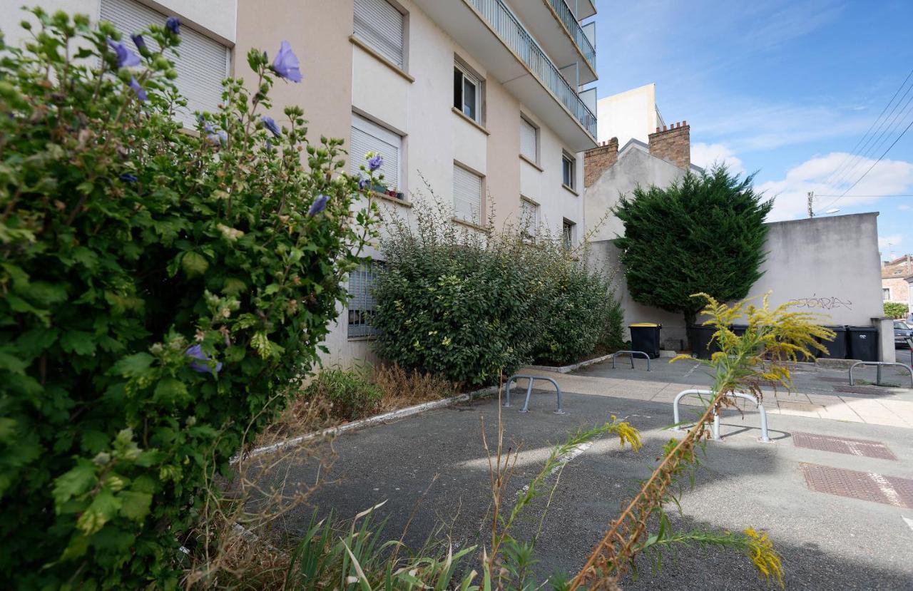 STUDIO A 300 METRES DE LA GARE et 25 MINUTES DE PARIS EN TRAIN Melun Extérieur photo